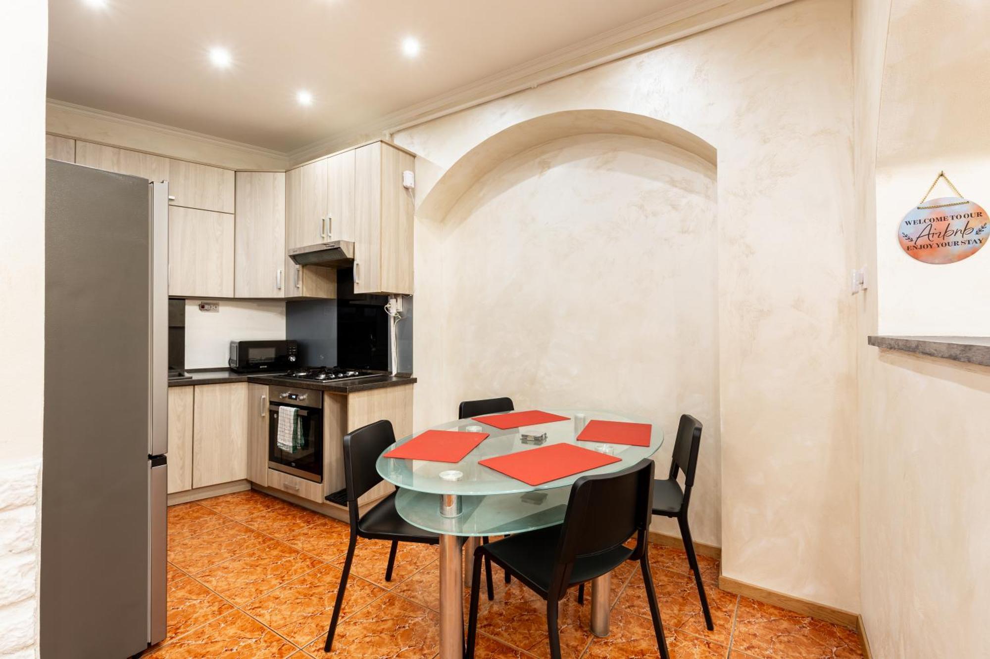 Mari&Emi Flat In Corvin Apartment Budapest Exterior photo
