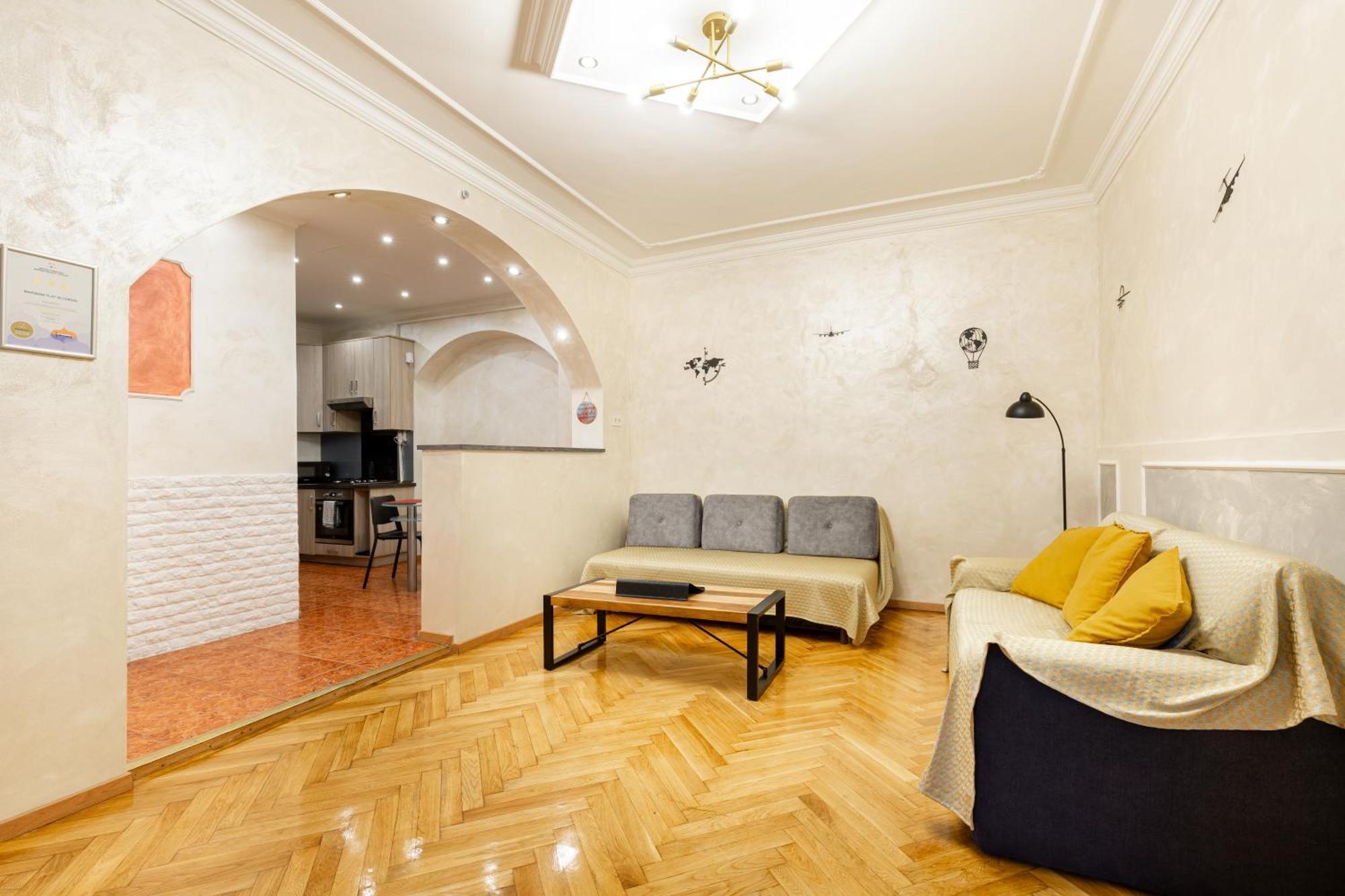 Mari&Emi Flat In Corvin Apartment Budapest Exterior photo